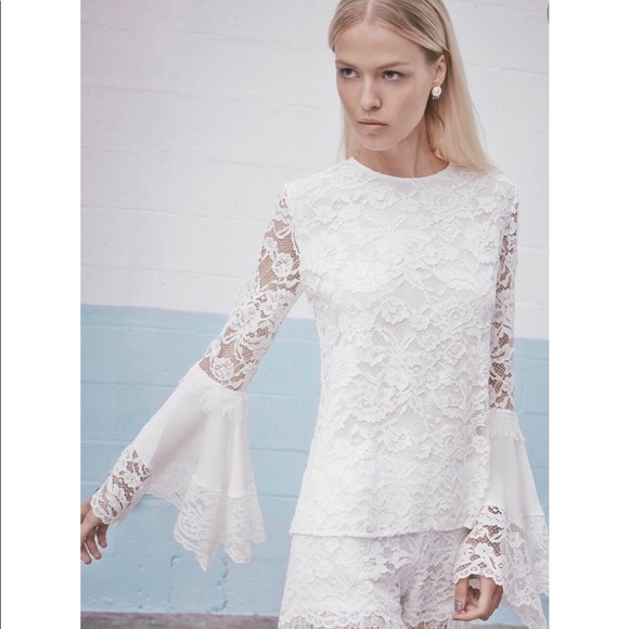 NWT Alexis Alexa Lace Blouse with Bell Sleeves xs - Picture 2 of 7